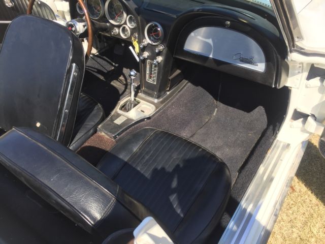 1964 Chevrolet Corvette CONVERTIBLE - photo 9
