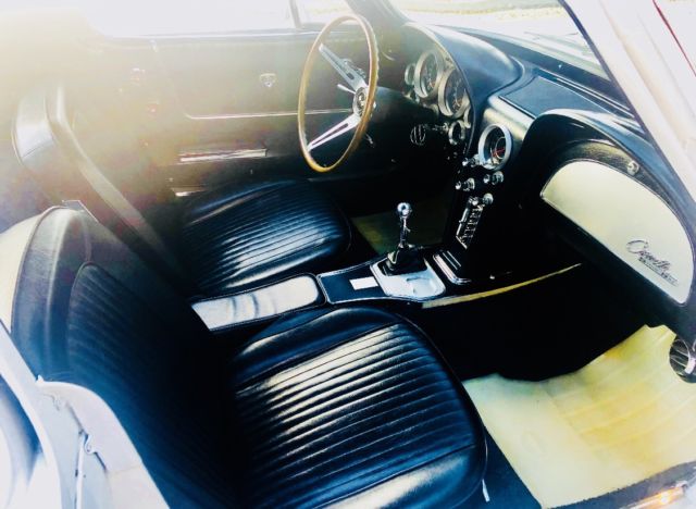 1964 Chevrolet Corvette Coupe - photo 12