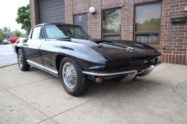 1964 Chevrolet Corvette Coupe - Factory Tuxedo Black - A/C + P.B - photo 6