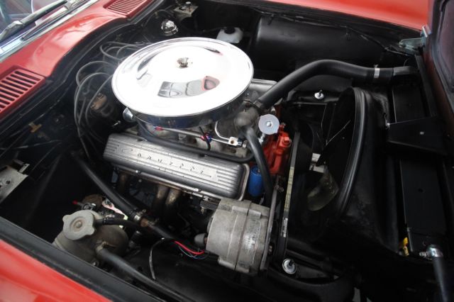 1964 Chevrolet Corvette - Red/Red W/ Hardtop - 350ci - photo 8