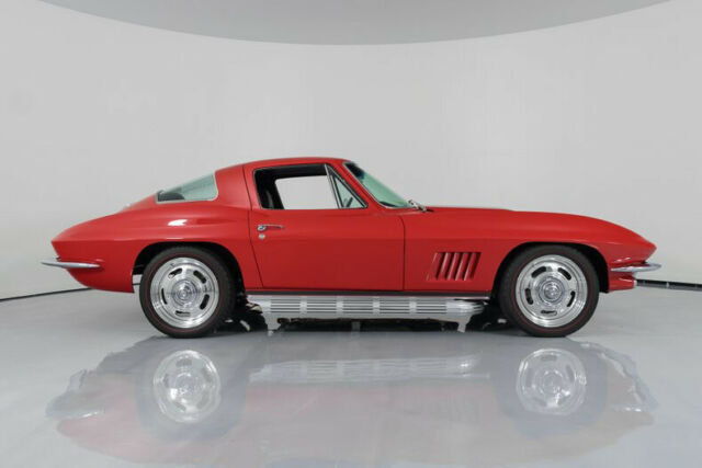 1964 Chevrolet Corvette Resto-Mod LS2 5-Speed - photo 10