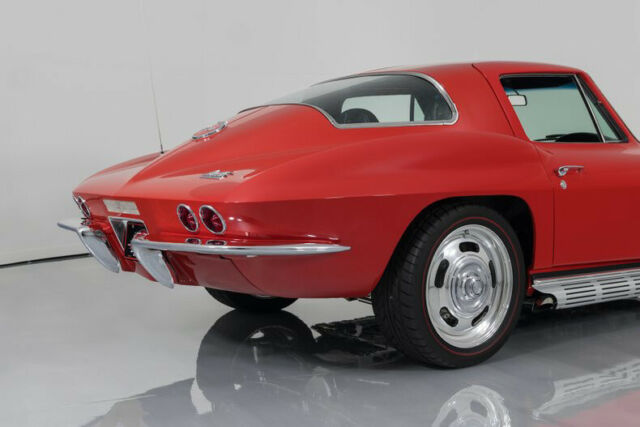 1964 Chevrolet Corvette Resto-Mod LS2 5-Speed - photo 9