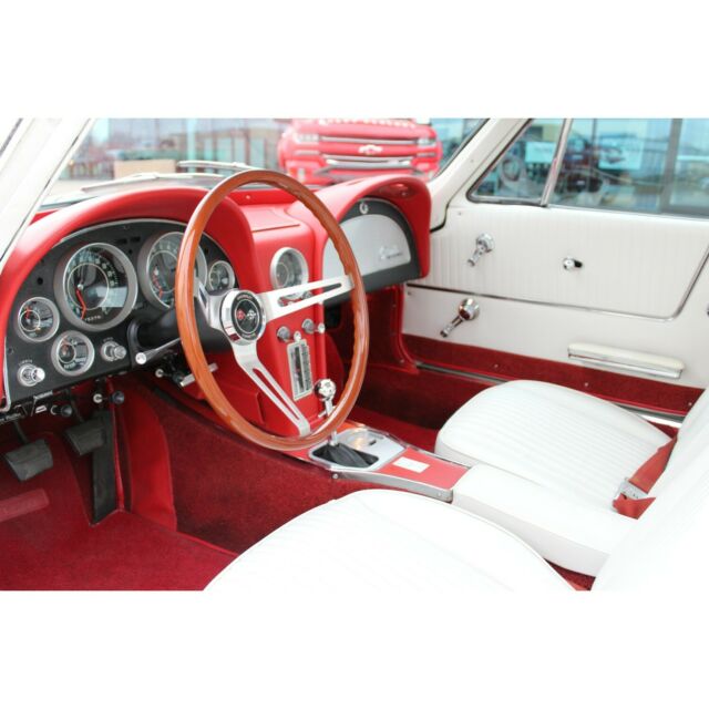 1964 Chevrolet Corvette Sting Ray - photo 9