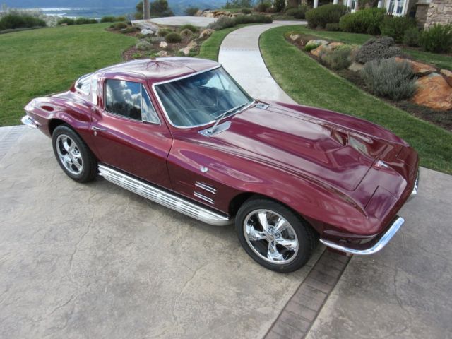 1964 Chevrolet Corvette Sting Ray Coupe Resto-Mod Show Car 1964 Chevrolet Corvette Sting Ray Coupe