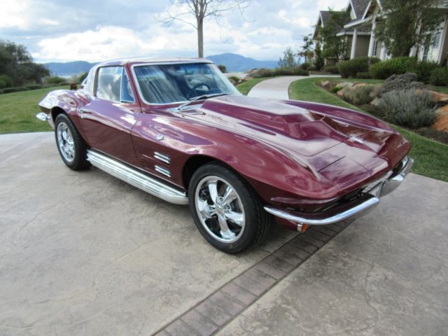 1964 Chevrolet Corvette Sting Ray Coupe - photo 2