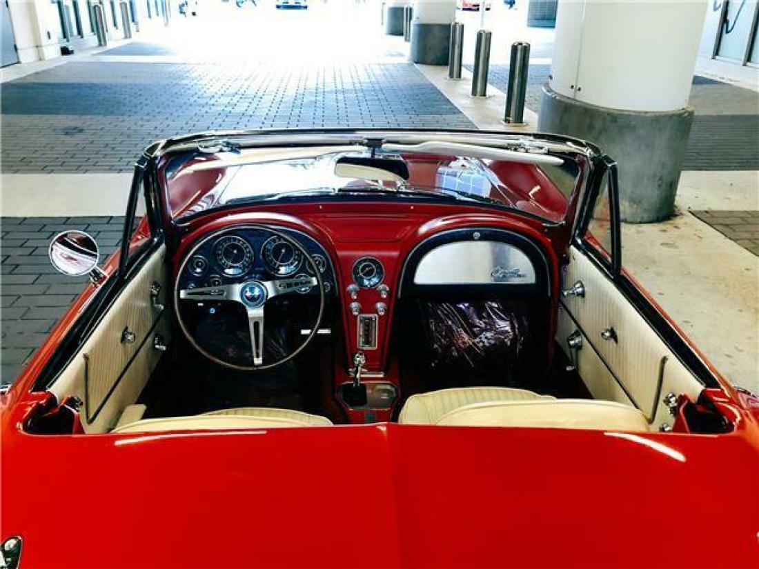 1964 Chevrolet Corvette Stingray - photo 10