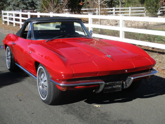 1964 Chevrolet Corvette Stingray Convertible 327-300H.P. #,s match 4-spd. 2tops 1964 Chevrolet Corvette convertible