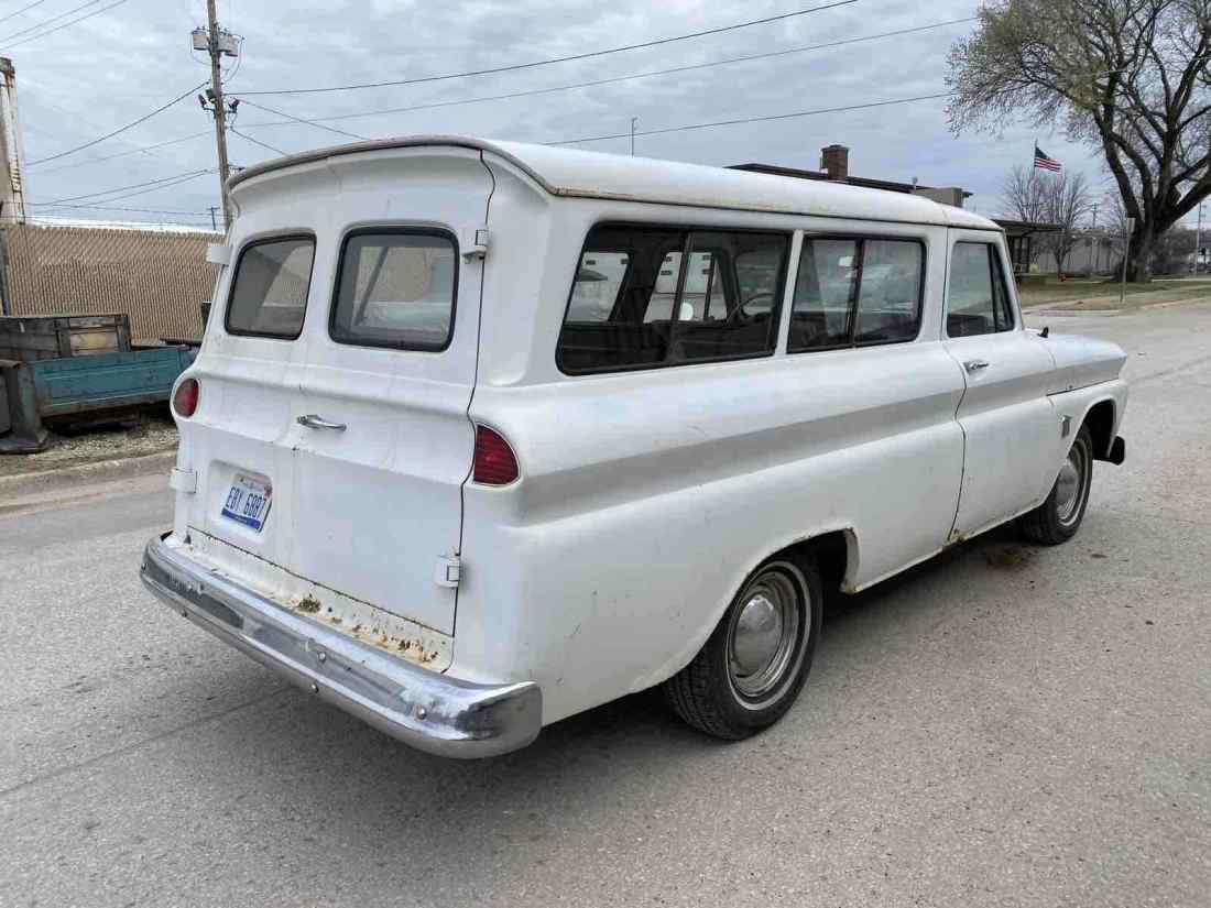 1964 Chevrolet Suburban - photo 6
