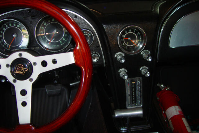 1964 Chevrolet Corvette Convertible - photo 10