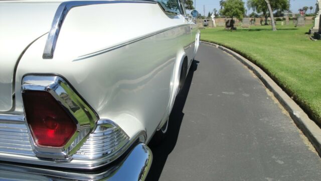 1964 Chrysler 300 Series - photo 5