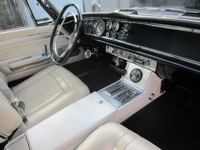 1964 Chrysler 300 Series Legendary correct factory white leather and vinyl - photo 12