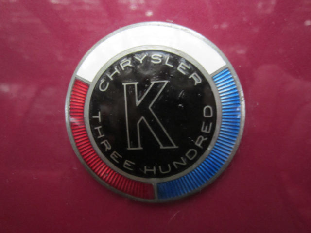 1964 Chrysler 300 Series Legendary correct factory white leather and vinyl - photo 3