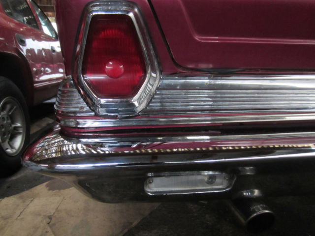 1964 Chrysler 300 Series Legendary correct factory white leather and vinyl - photo 4