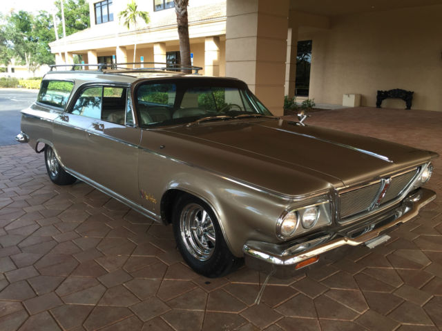 1964 Chrysler New Yorker Town & Country 9 passenger Station Wagon - photo 4