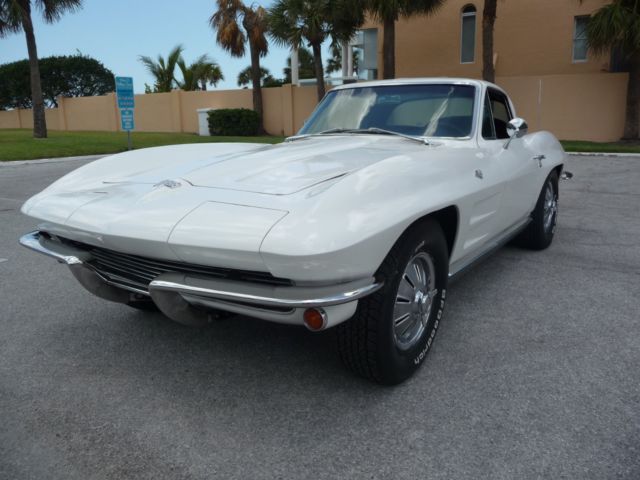 1964 Chevrolet Corvette 2-door coupe - photo 2