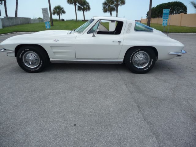 1964 Chevrolet Corvette 2-door coupe - photo 3