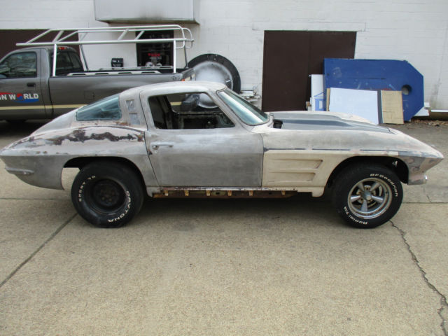 1964 Chevrolet Corvette WHITE RED WHITE - photo 2