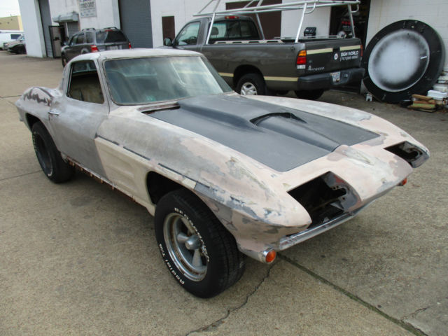 1964 Chevrolet Corvette WHITE RED WHITE - photo 3