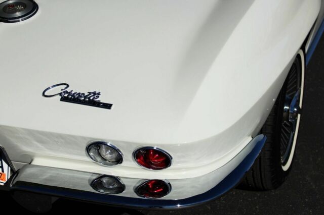 1964 Chevrolet Corvette Convertible - photo 10