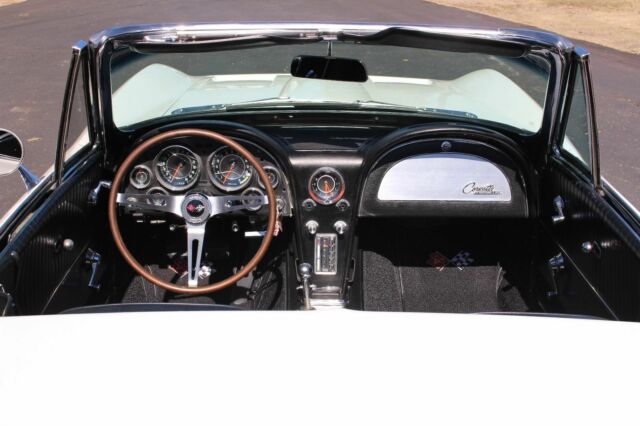 1964 Chevrolet Corvette Convertible - photo 13