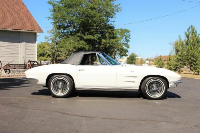 1964 Chevrolet Corvette Convertible - photo 9