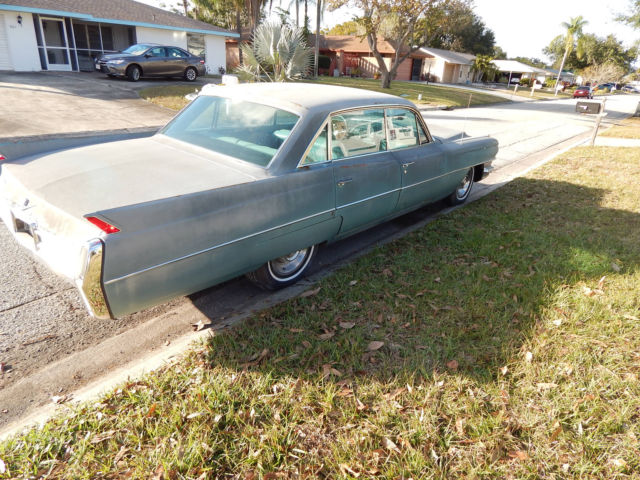 1964 DeVille Series 62 Cadillac Sedan Low Mi Straight 6 Window Pillar-less Doors 1964 Cadillac DeVille 62 Series Turbo Hydra-Matic Transmission