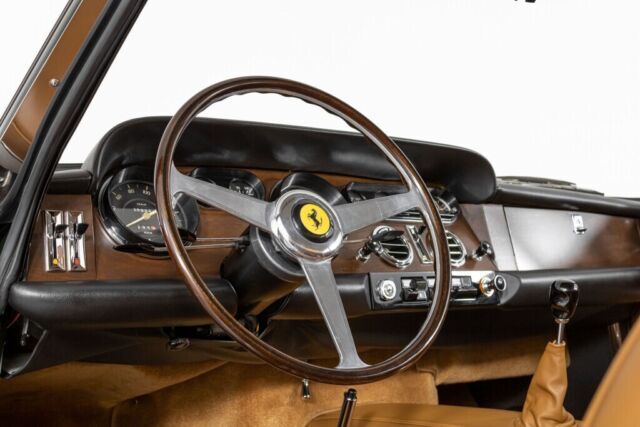 1964 Ferrari 330 GT 2+2 - photo 5