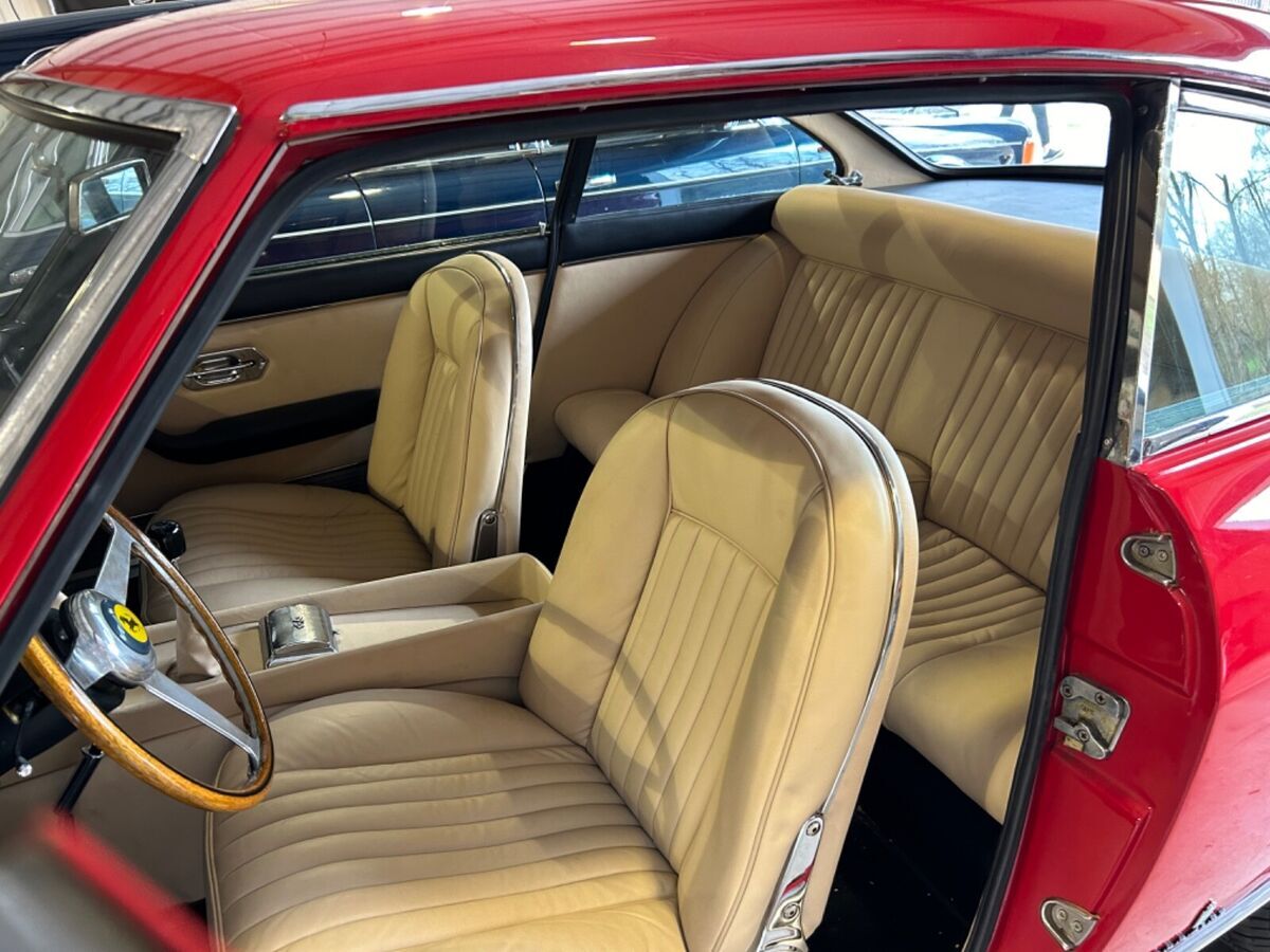 1964 Ferrari 330 GT - photo 9
