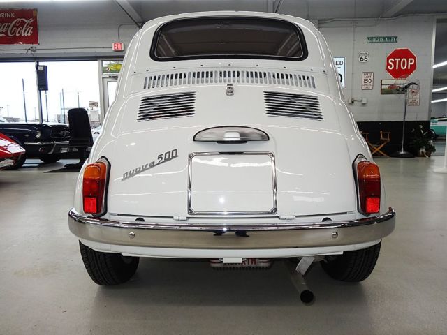 1964 Fiat 500D Fully Restored Folding Roof Runs Great Red & White Vinyl - photo 10