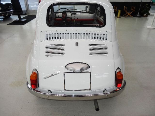 1964 Fiat 500D Fully Restored Folding Roof Runs Great Red & White Vinyl - photo 11