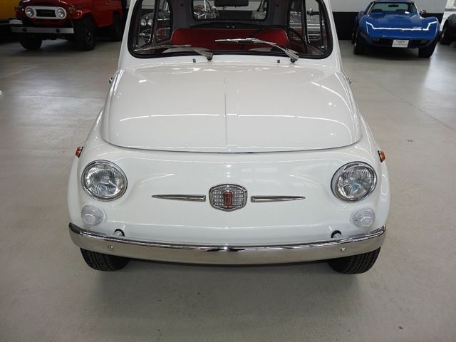 1964 Fiat 500D Fully Restored Folding Roof Runs Great Red & White Vinyl - photo 8