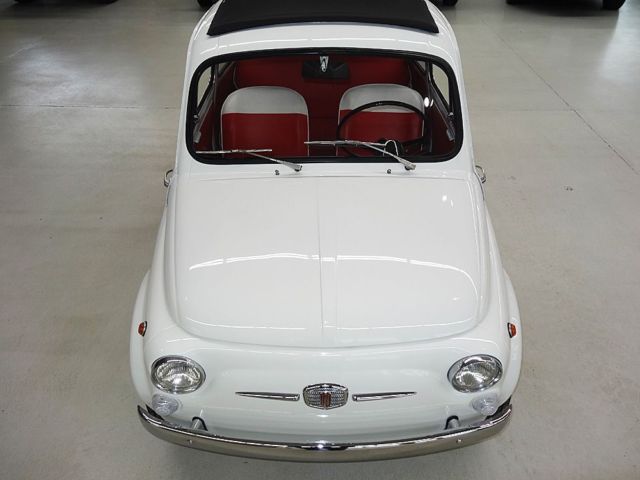 1964 Fiat 500D Fully Restored Folding Roof Runs Great Red & White Vinyl - photo 9