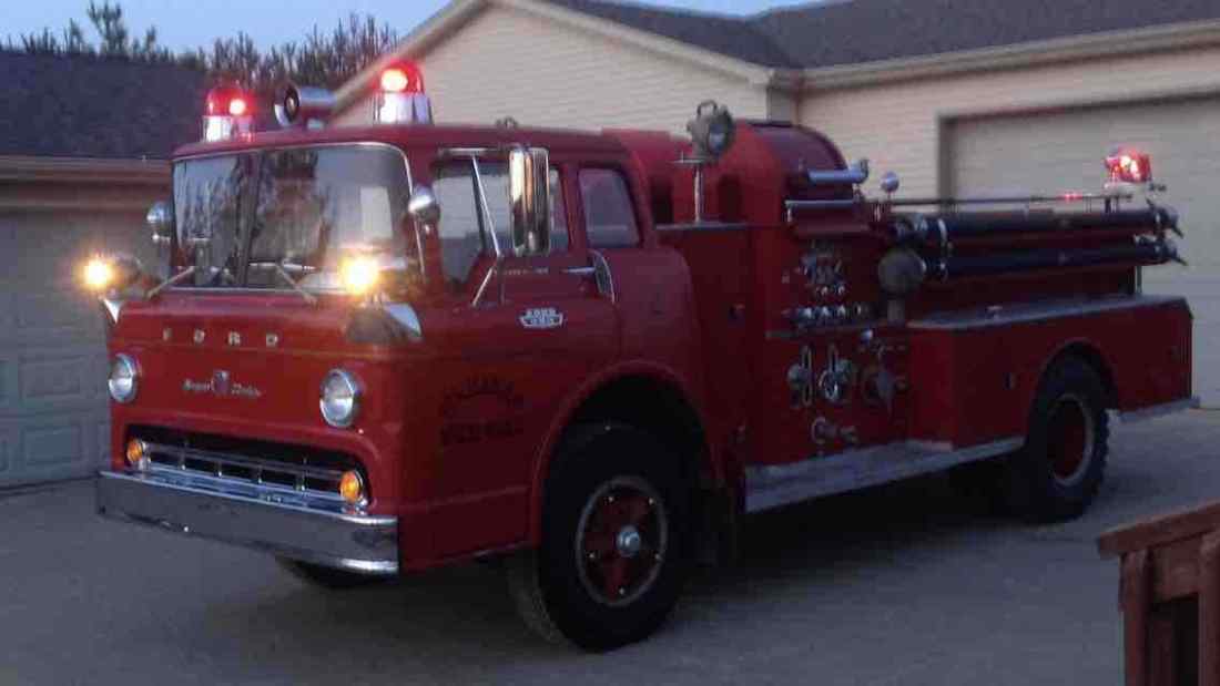 1964 Ford F850 Pickup Red RWD Manual Fire truck 1964 Ford F850 Fire truck