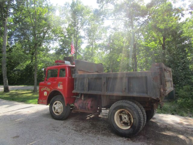 1964 Ford F950 - photo 11