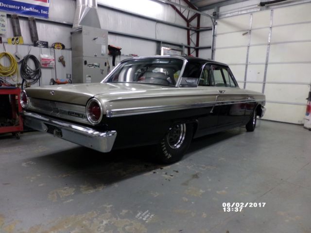 1964 Ford Fairlane - photo 2