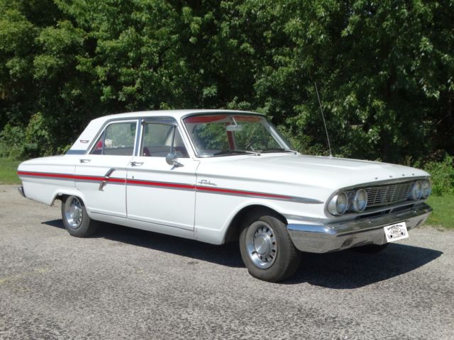 1964 Ford Fairlane - photo 2