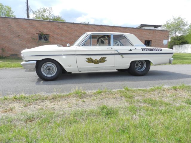 1964 Ford Fairlane - photo 2