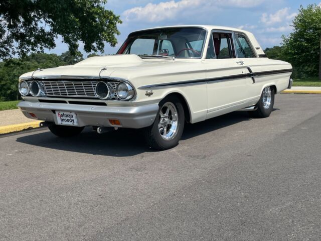 1964 Ford Fairlane - photo 2