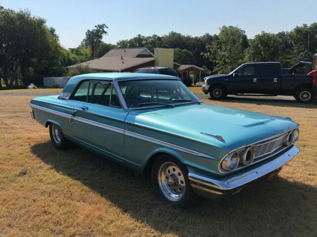 1964 Ford Fairlane Sport Coupe - photo 3