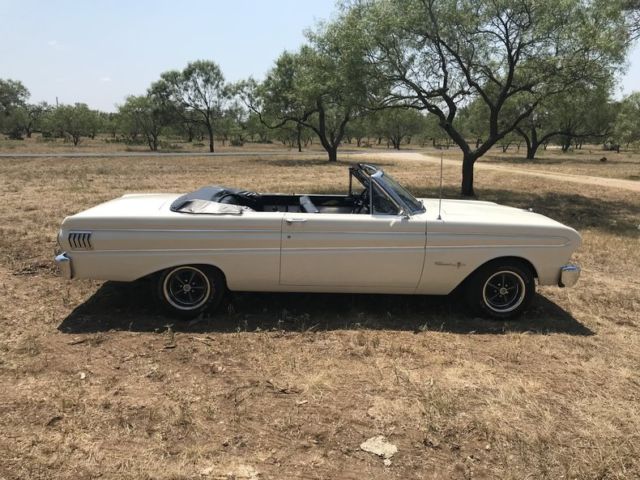 1964 Ford Falcon Sprint 260 V8 4 speed convertible nice clean - photo 6