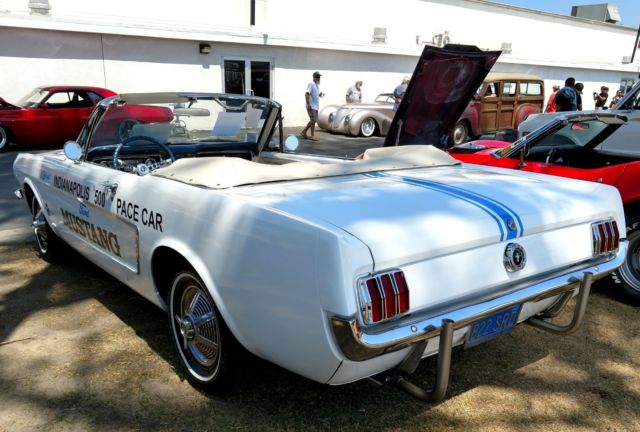 1964 Ford Mustang Convertible - Indianapolis 500 Pace Car Replica - photo 3
