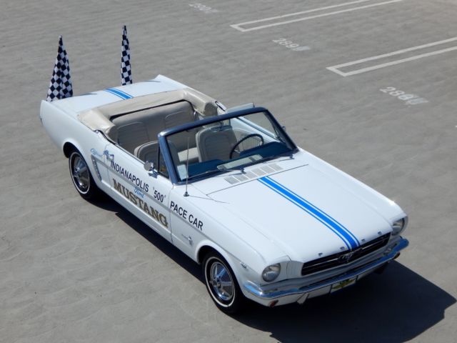 1964 Ford Mustang Convertible - Indianapolis 500 Pace Car Replica - photo 9