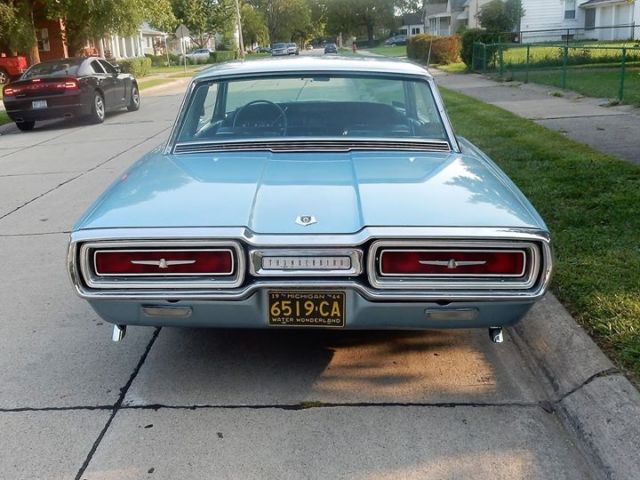 1964 Ford Thunderbird - photo 3