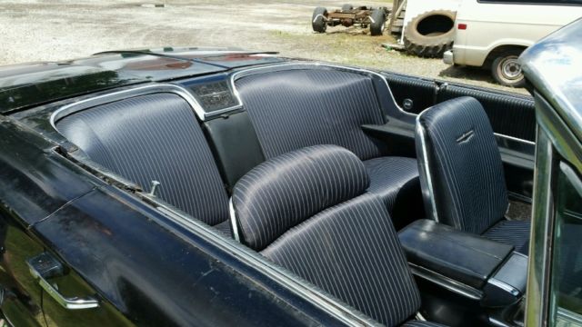 1964 Ford Thunderbird Convertible - photo 6