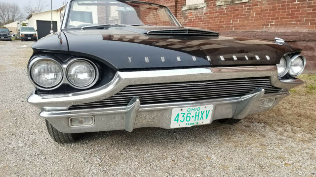 1964 Ford Thunderbird Convertible - photo 2