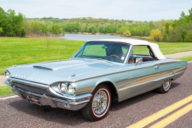 1964 Ford Thunderbird Convertible - photo 9