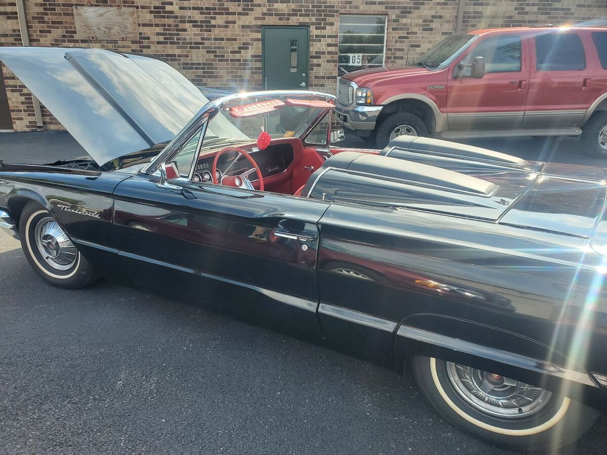 1964 Ford Thunderbird - photo 12