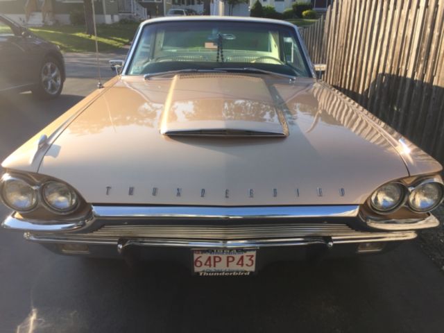 1964 Ford Thunderbird Hardtop