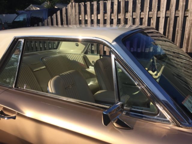 1964 Ford Thunderbird Hardtop - photo 4