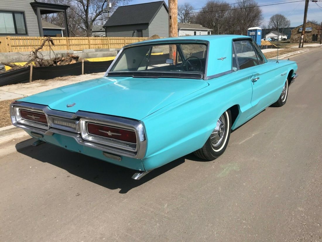 1964 Ford Thunderbird - photo 2